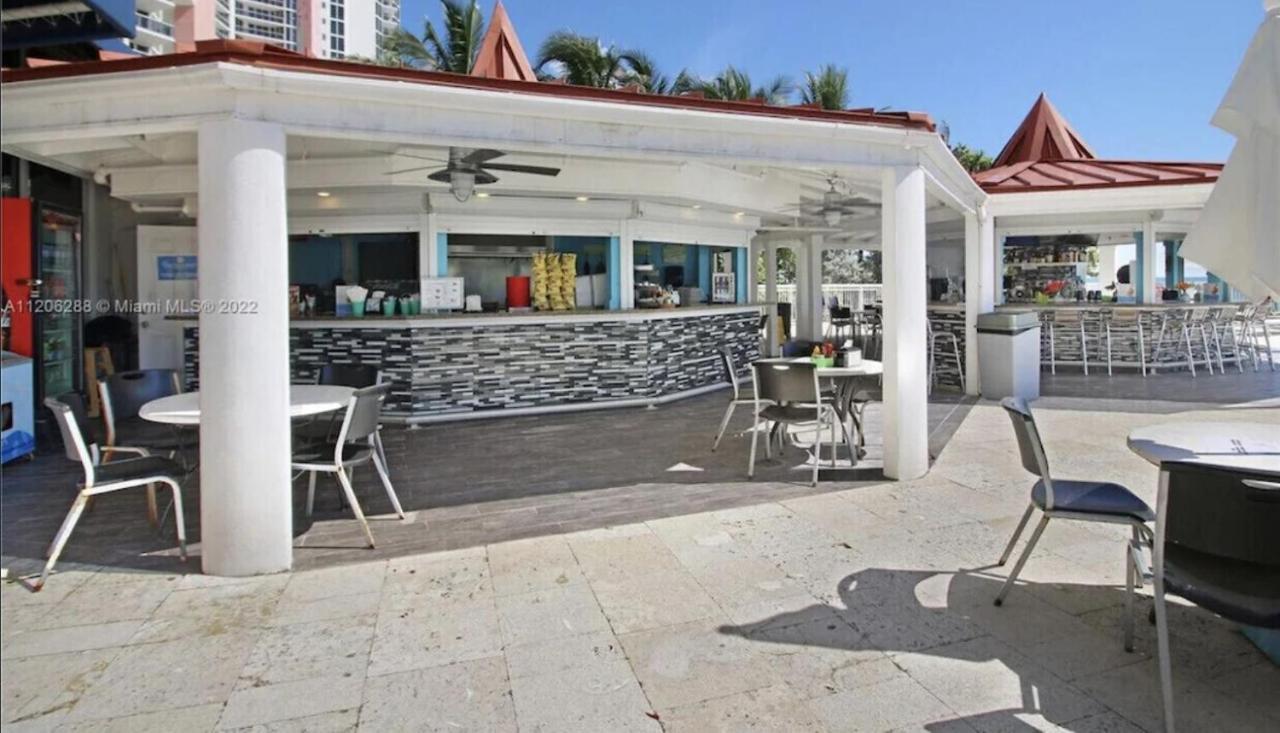 Ramada Plaza By Wyndham Marco Polo Beach Resort Golden Beach Exterior foto