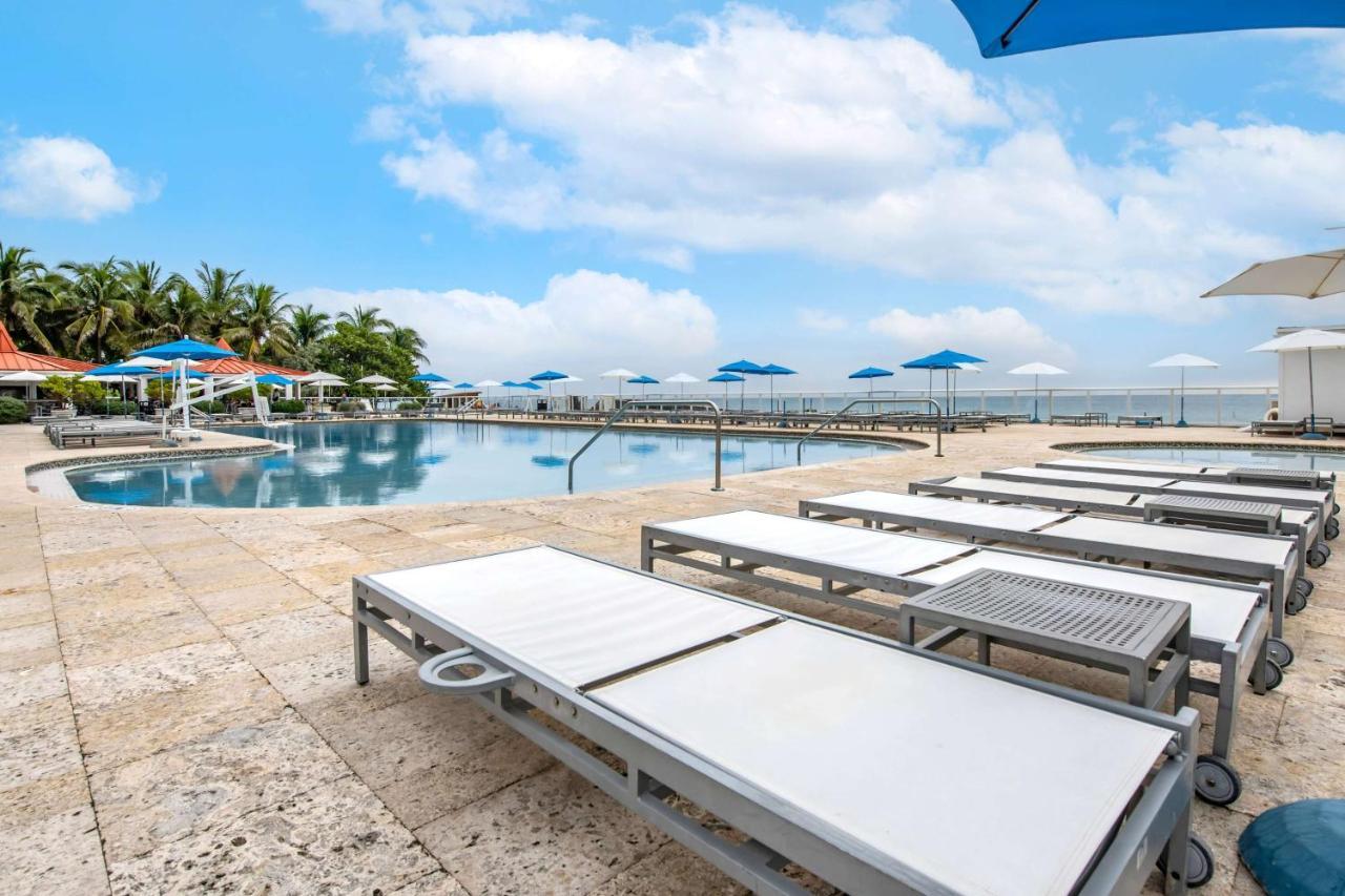 Ramada Plaza By Wyndham Marco Polo Beach Resort Golden Beach Exterior foto