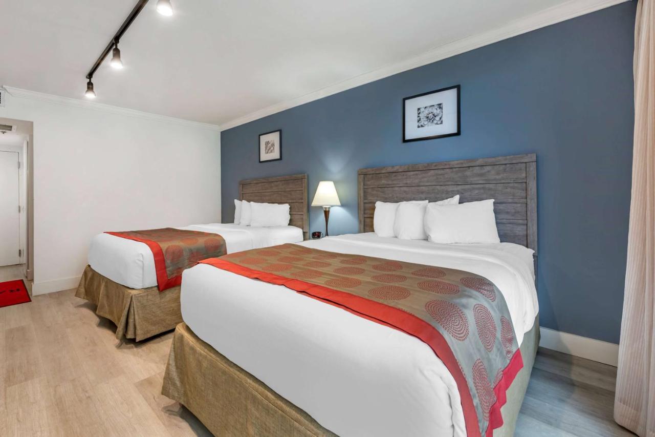 Ramada Plaza By Wyndham Marco Polo Beach Resort Golden Beach Exterior foto